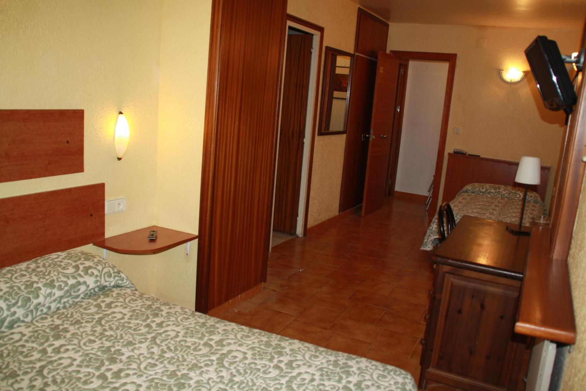 Hotel La Masia Portbou Eksteriør billede